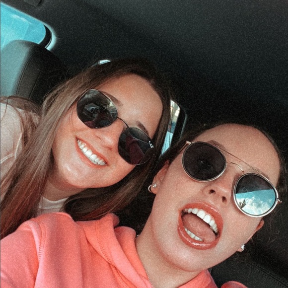 ainsleyshear